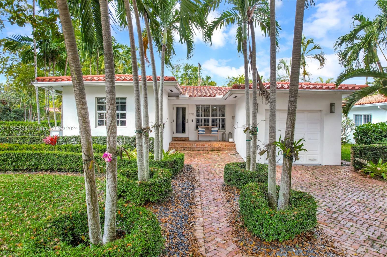Property for Sale at 1718 Costado St, Coral Gables, Broward County, Florida - Bedrooms: 3 
Bathrooms: 3  - $1,650,000