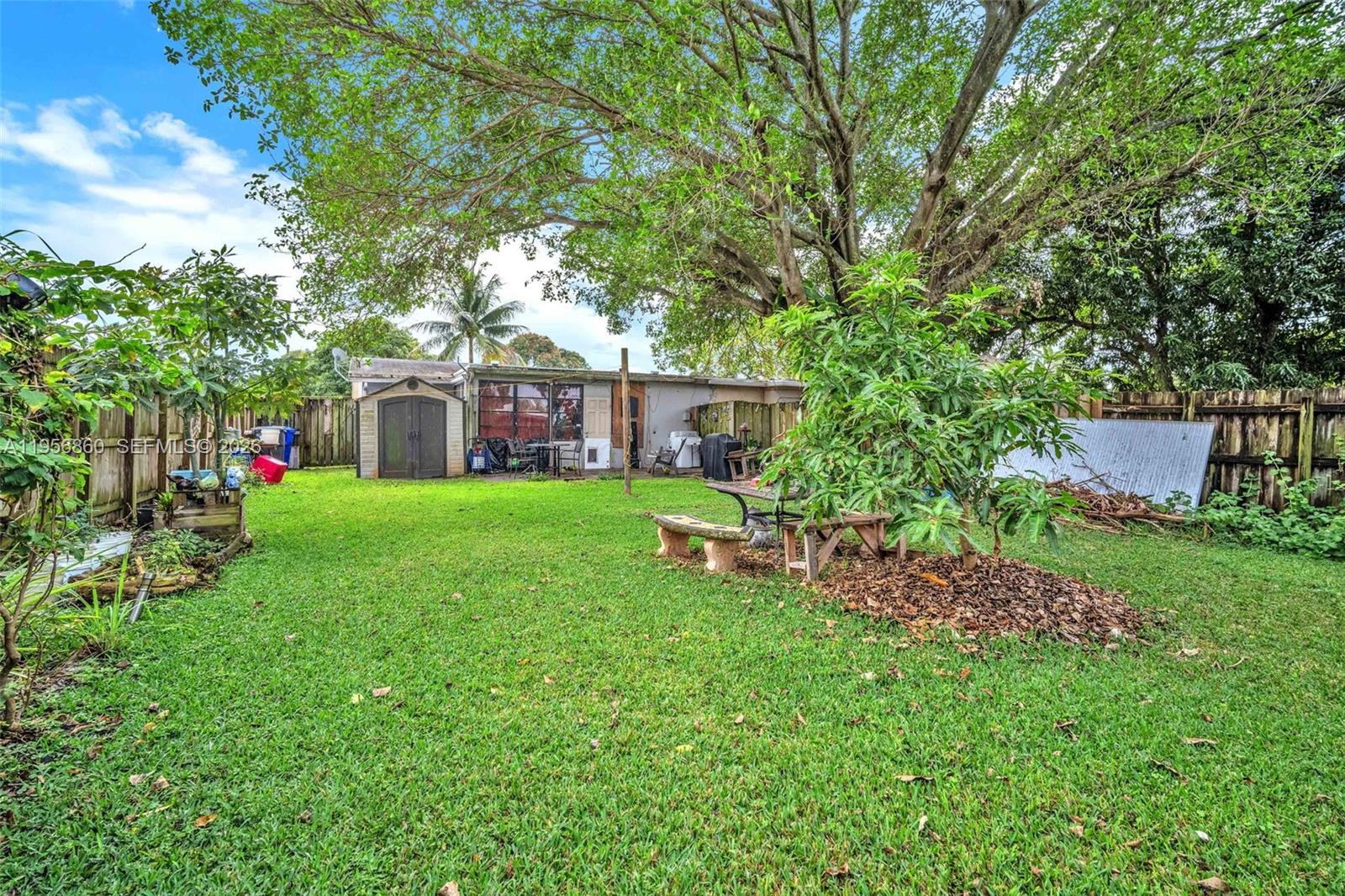 SPRINGBANK PARK - Residential