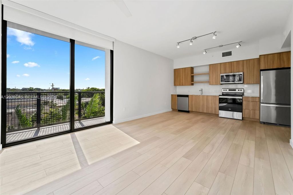 Photo of 555 NE 8th St #0606, Fort Lauderdale, FL 33304 (MLS # A12029575)