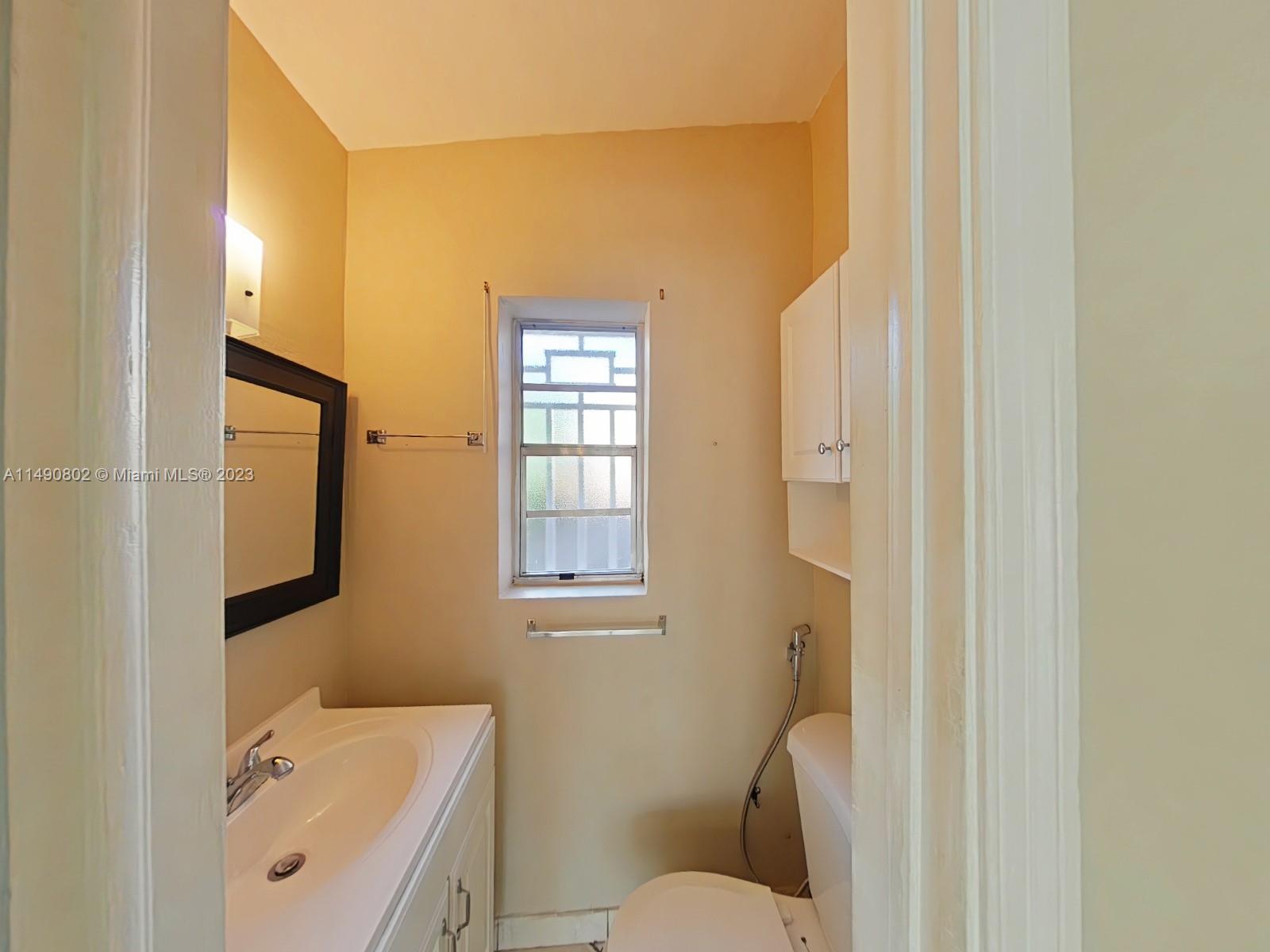 TAMIAMI HIGHLANDS - Residential