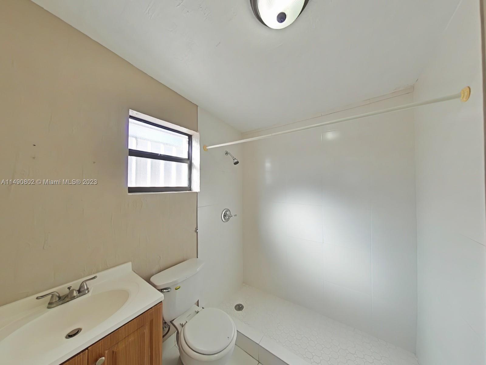 TAMIAMI HIGHLANDS - Residential