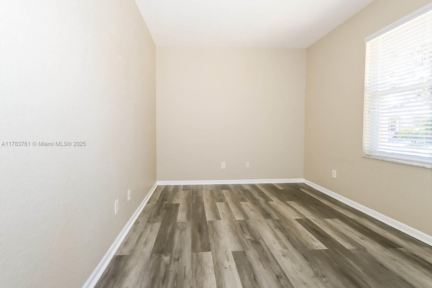 CORAL TRACE - Residential Lease