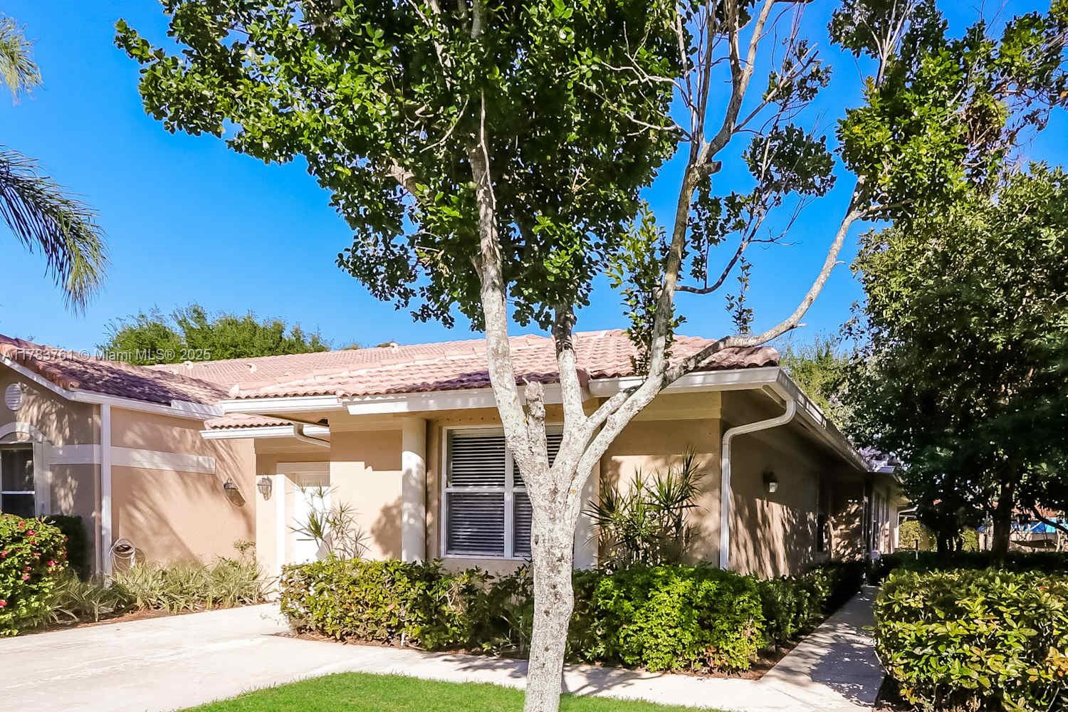 CORAL TRACE - Residential Lease