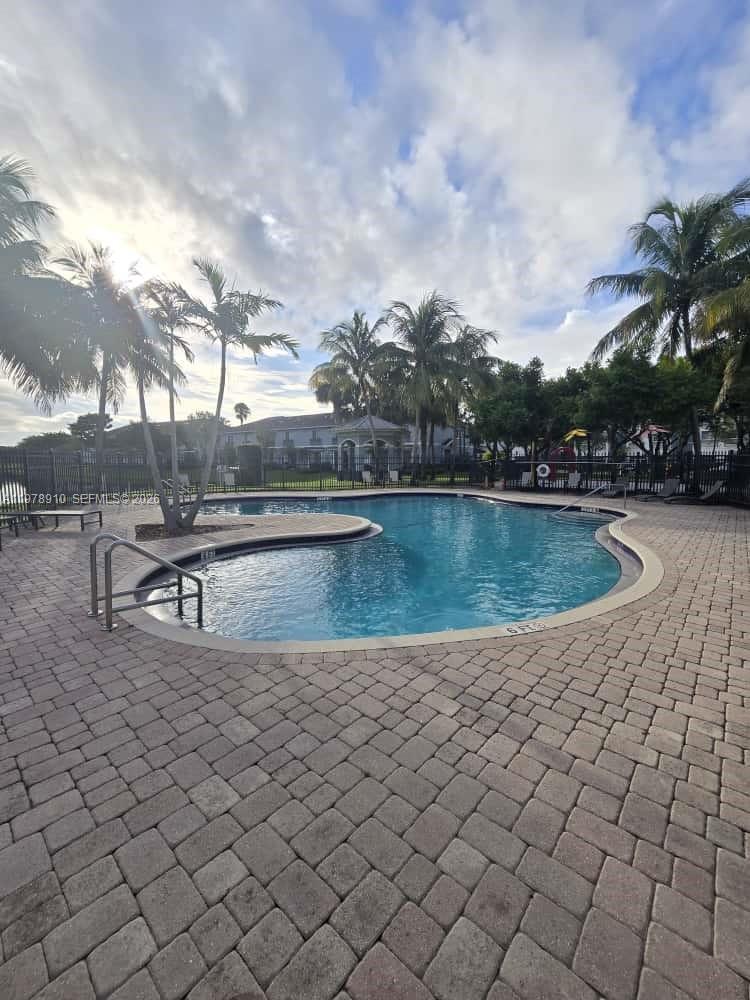 GEORGETOWN - Residential