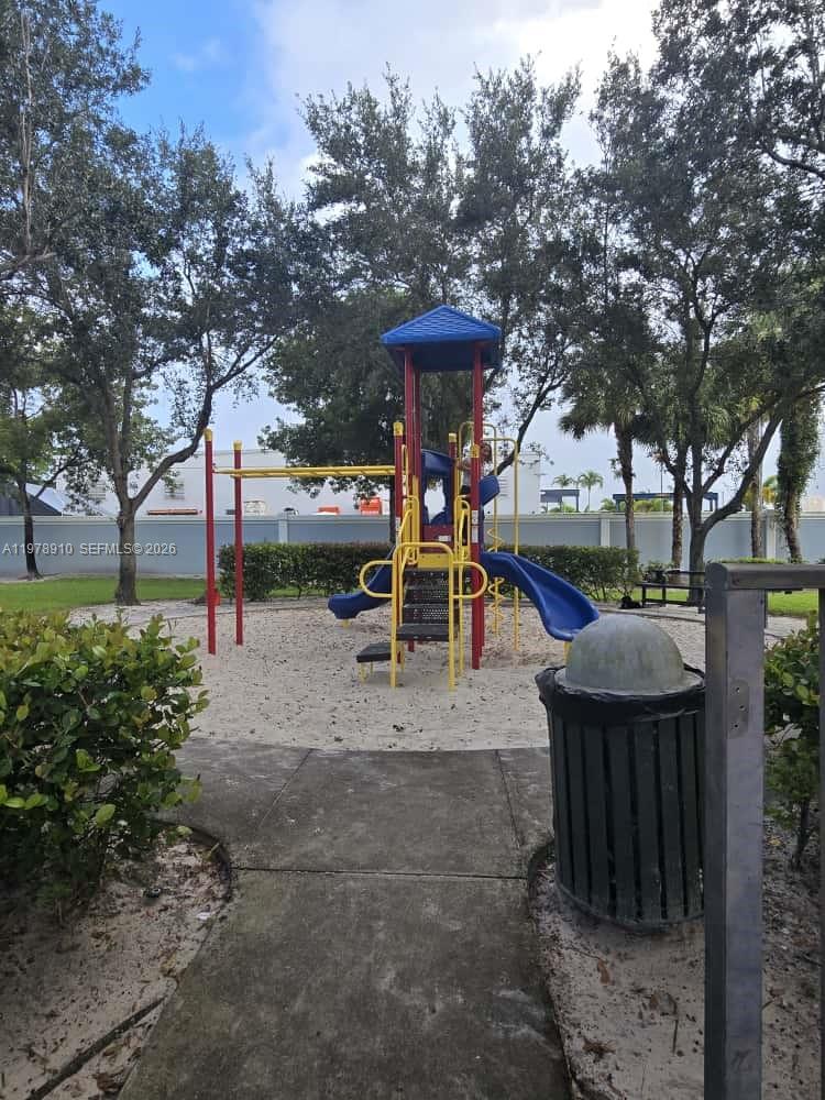 GEORGETOWN - Residential