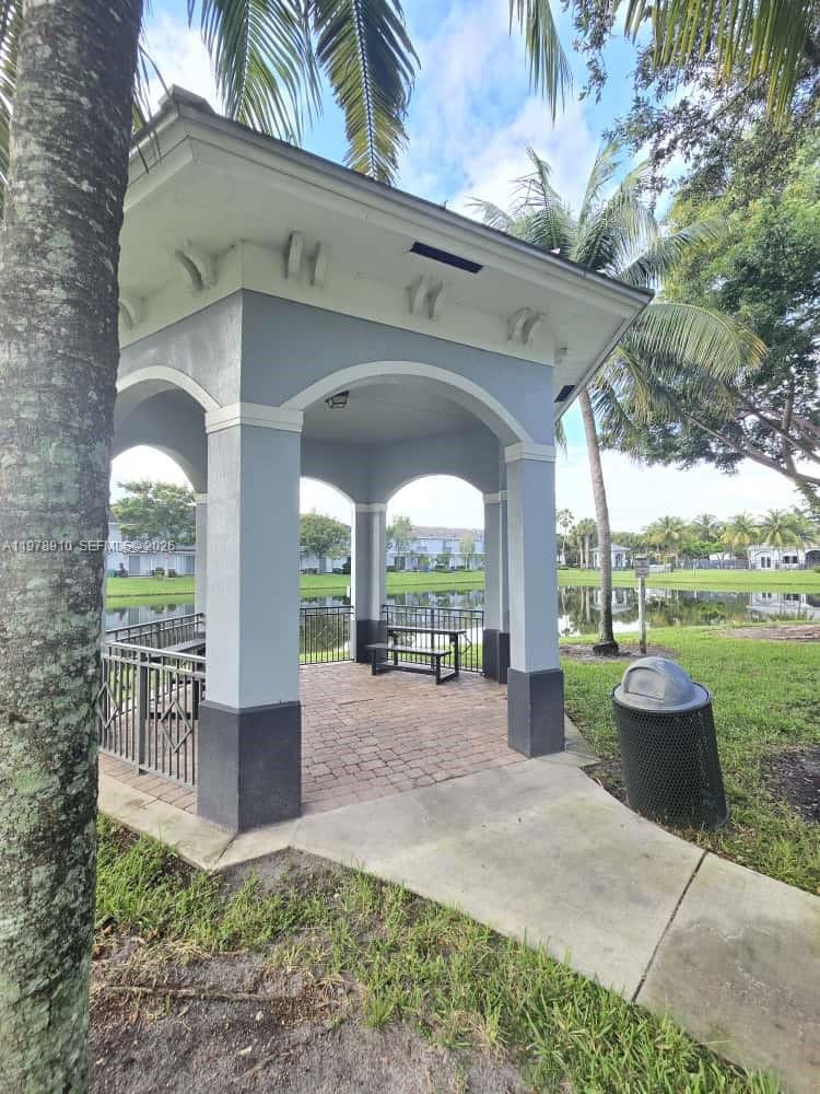 GEORGETOWN - Residential