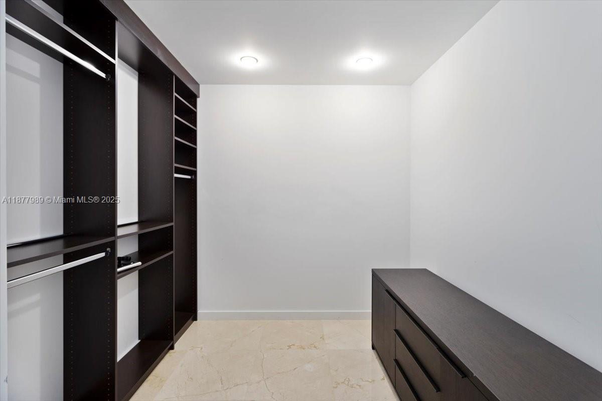 MARQUIS CONDO - Residential Lease