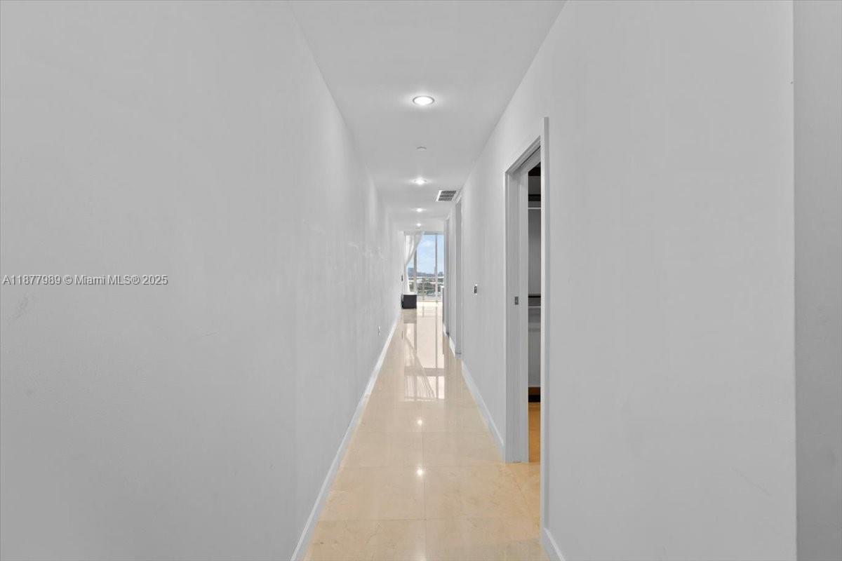 MARQUIS CONDO - Residential Lease