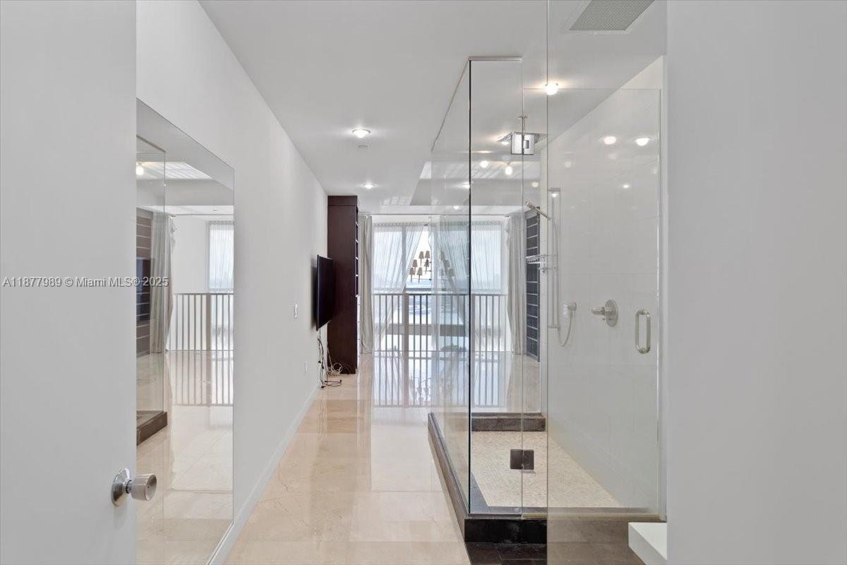 MARQUIS CONDO - Residential Lease