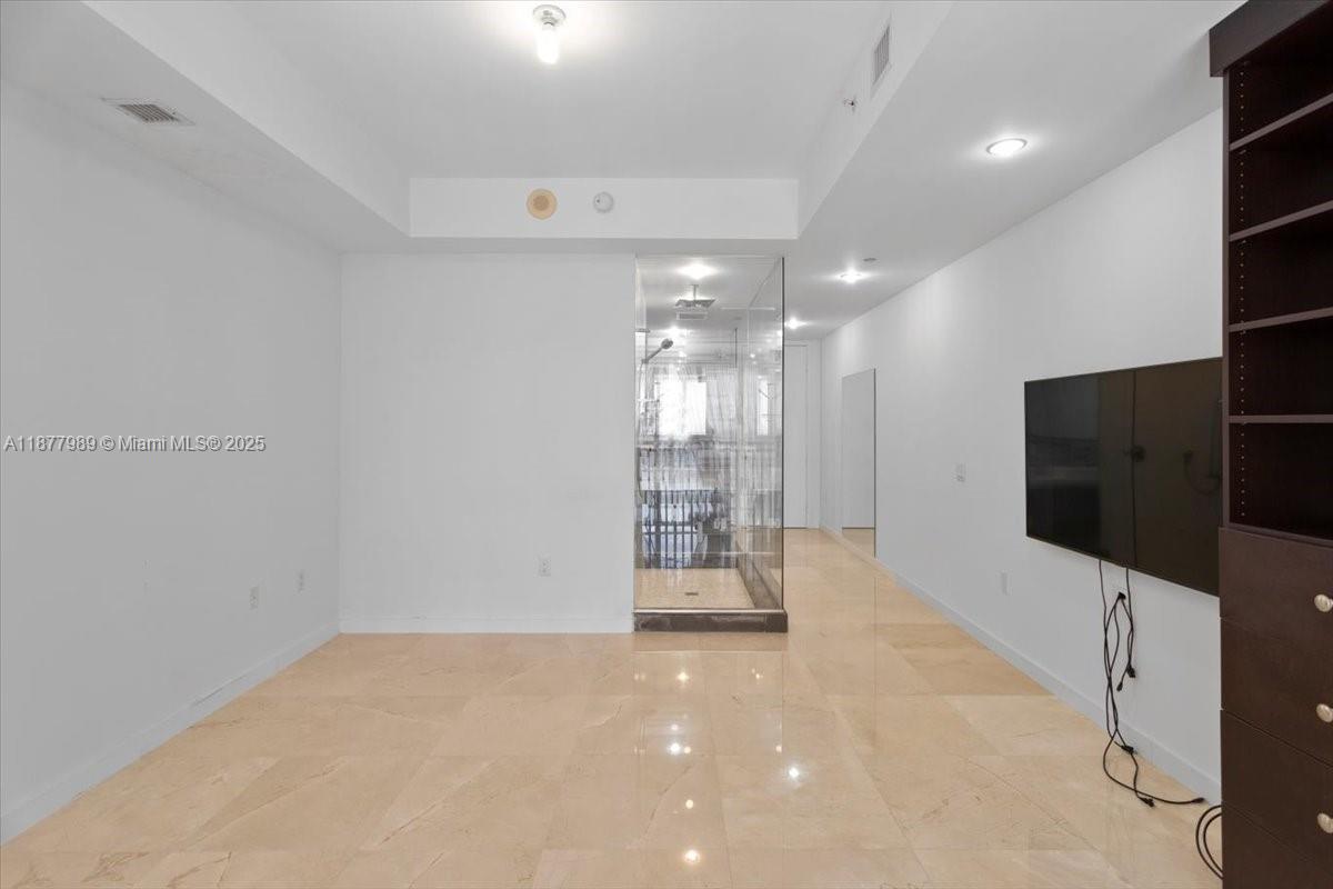 MARQUIS CONDO - Residential Lease