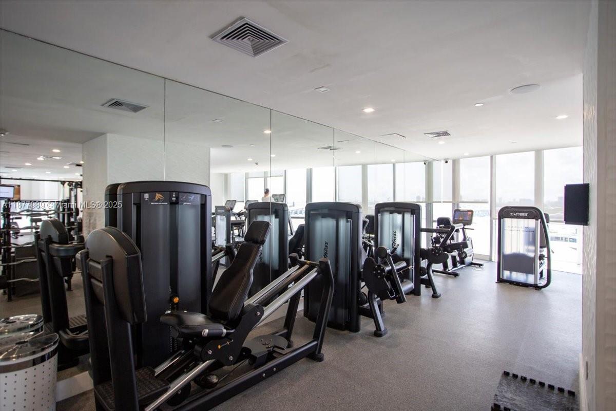 MARQUIS CONDO - Residential Lease