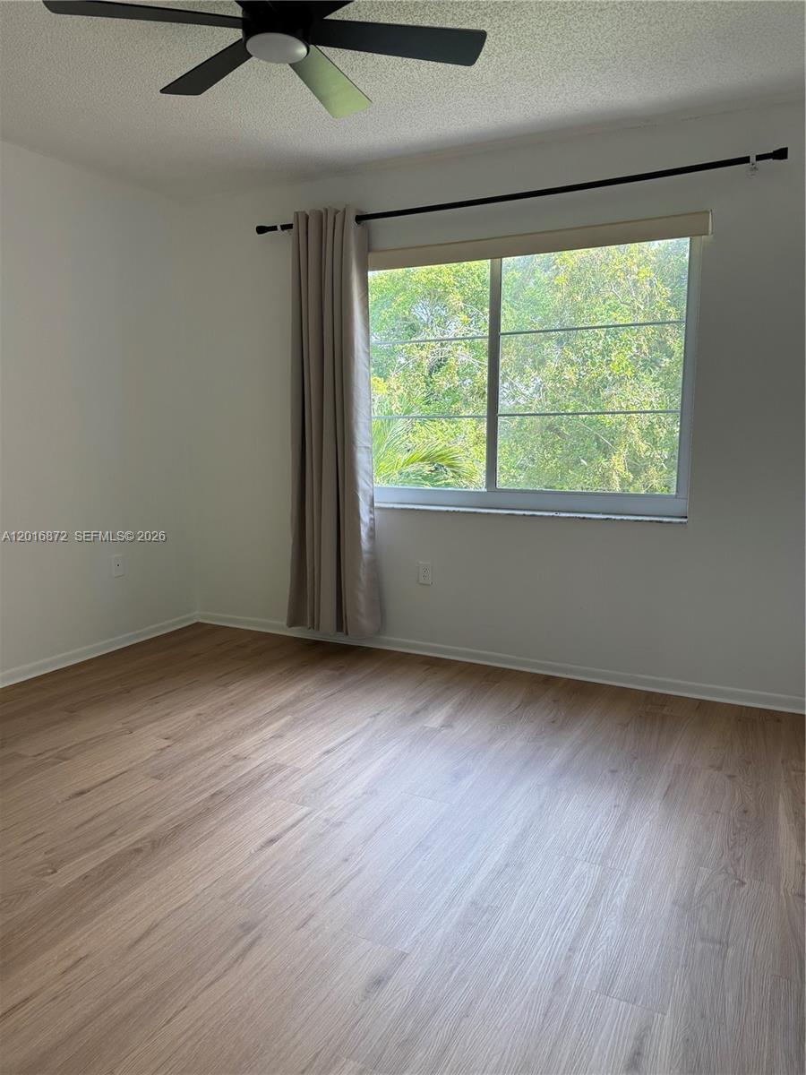 OAKBROOK IV V VI VII COND - Residential