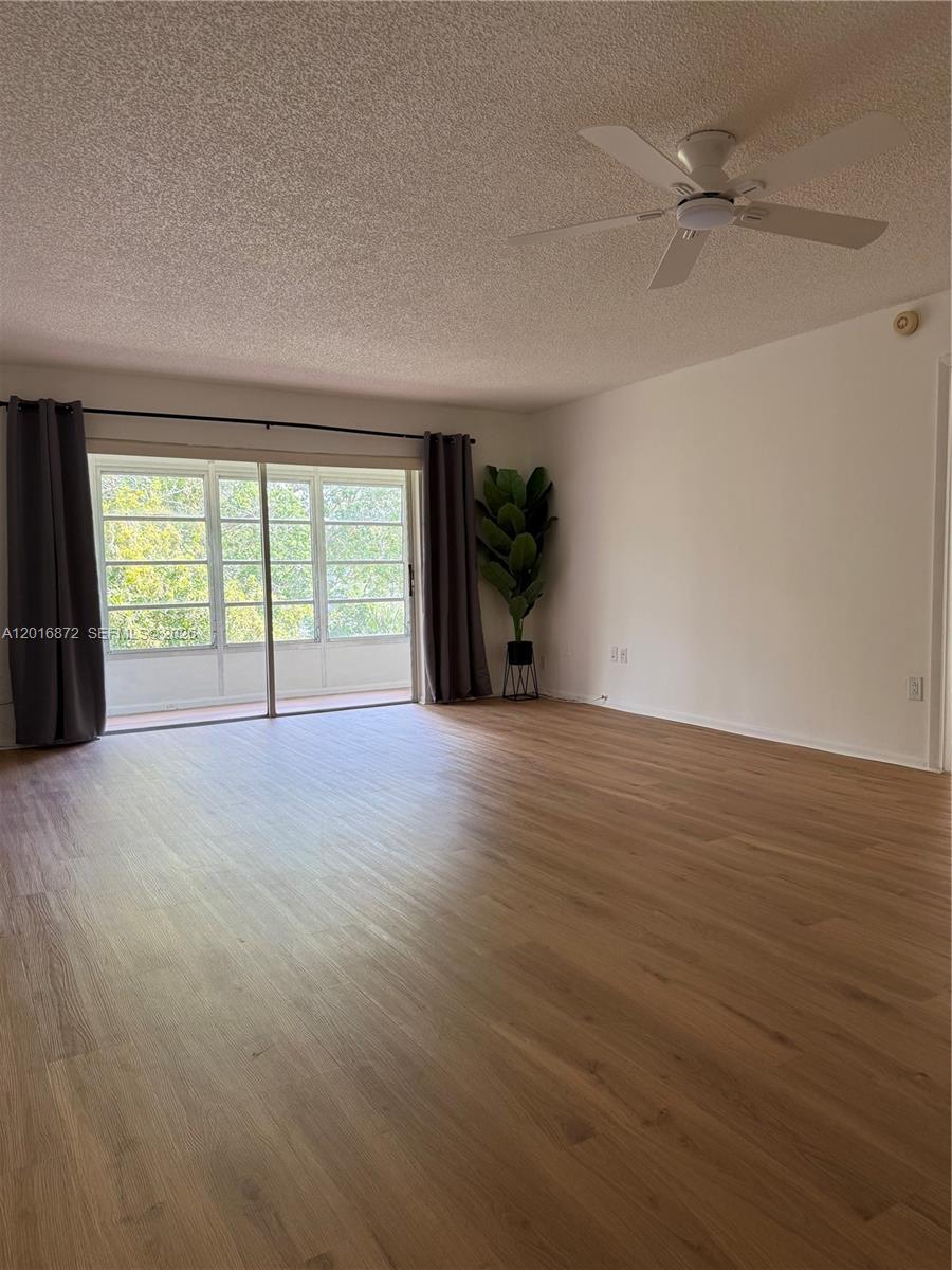 OAKBROOK IV V VI VII COND - Residential