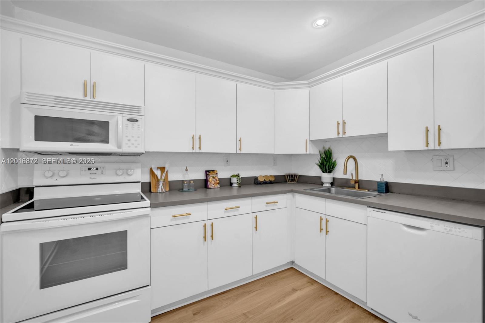 8280 SW 24th St 7311