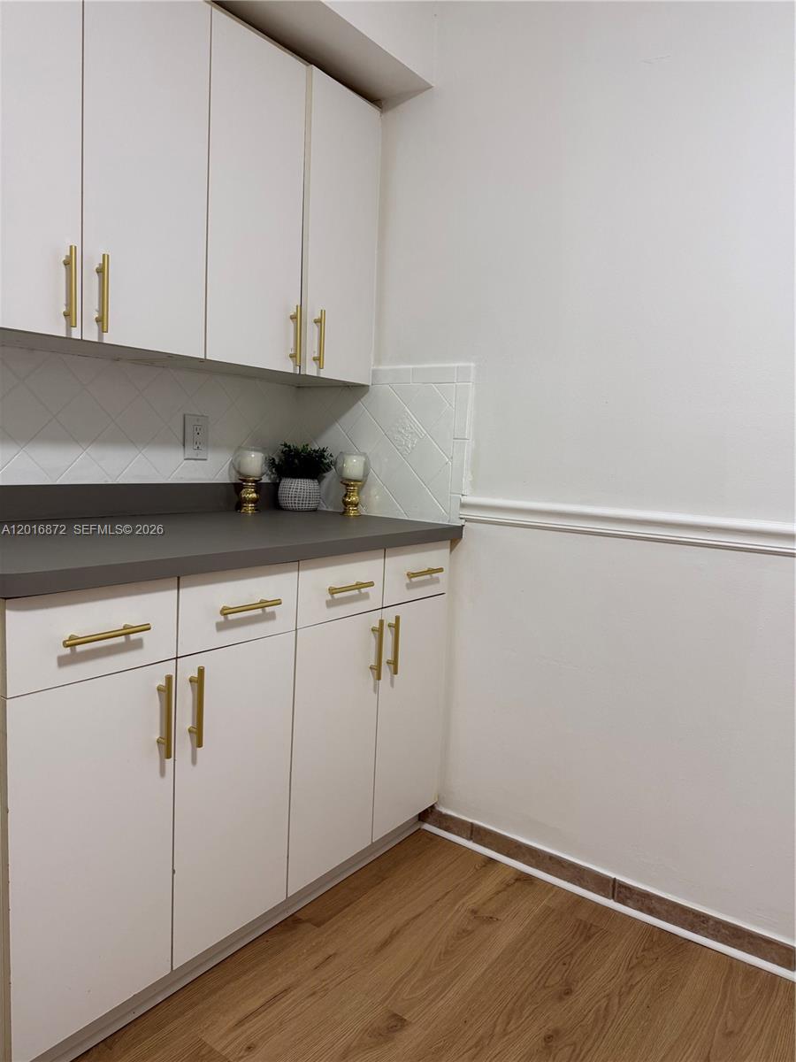 OAKBROOK IV V VI VII COND - Residential