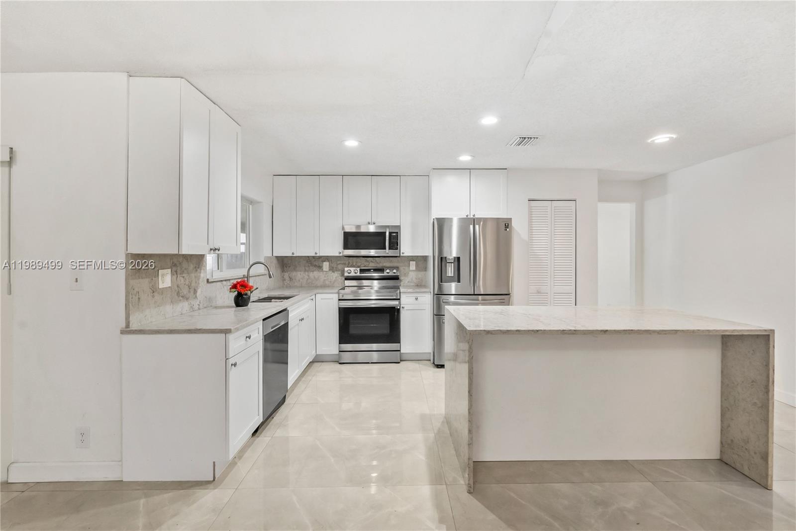 CYPRESS GLEN - Residential