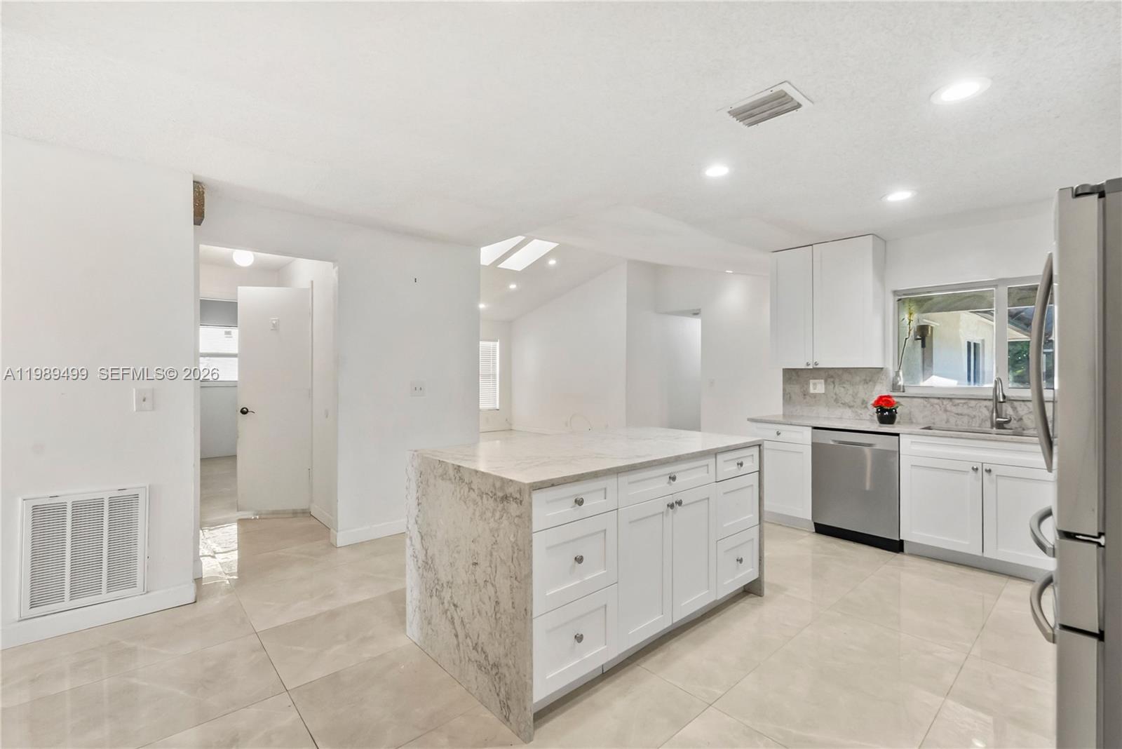 CYPRESS GLEN - Residential