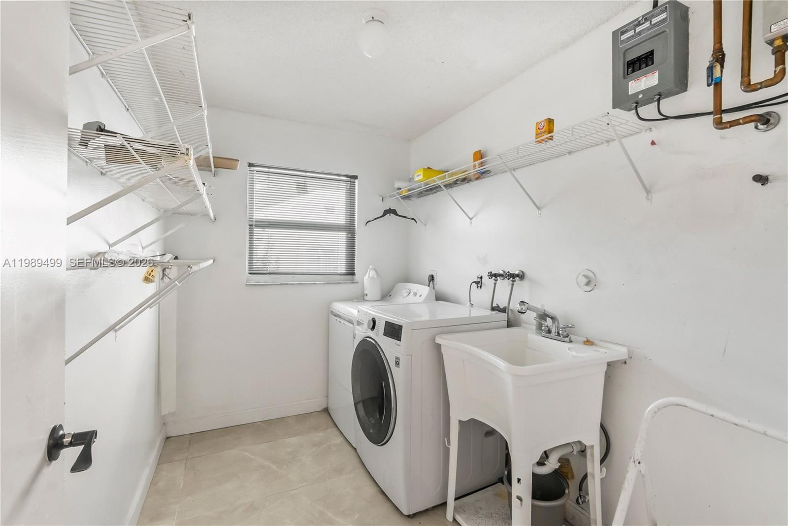 CYPRESS GLEN - Residential