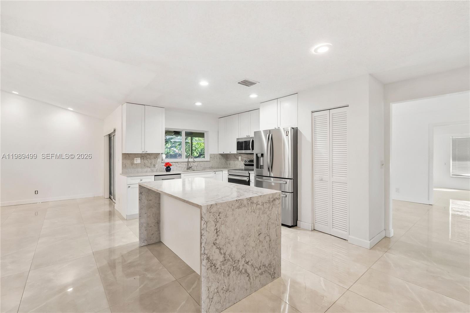 CYPRESS GLEN - Residential