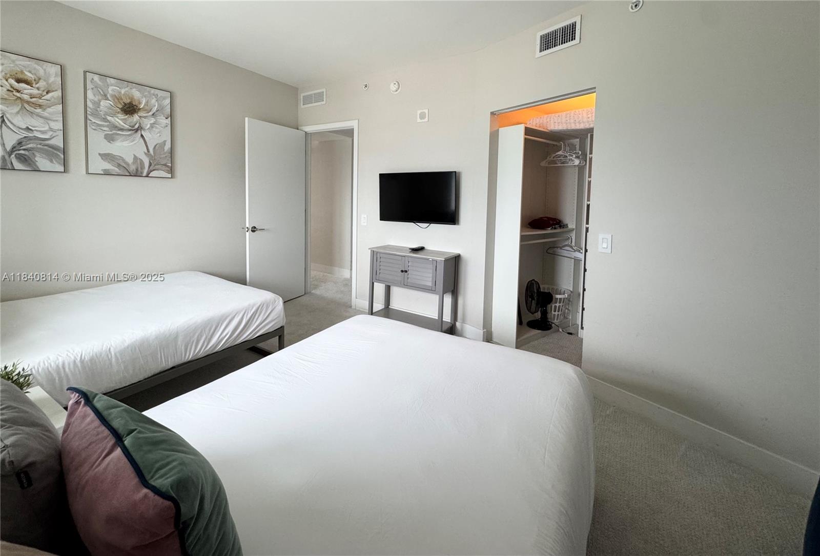 4111 S Ocean Dr 2802