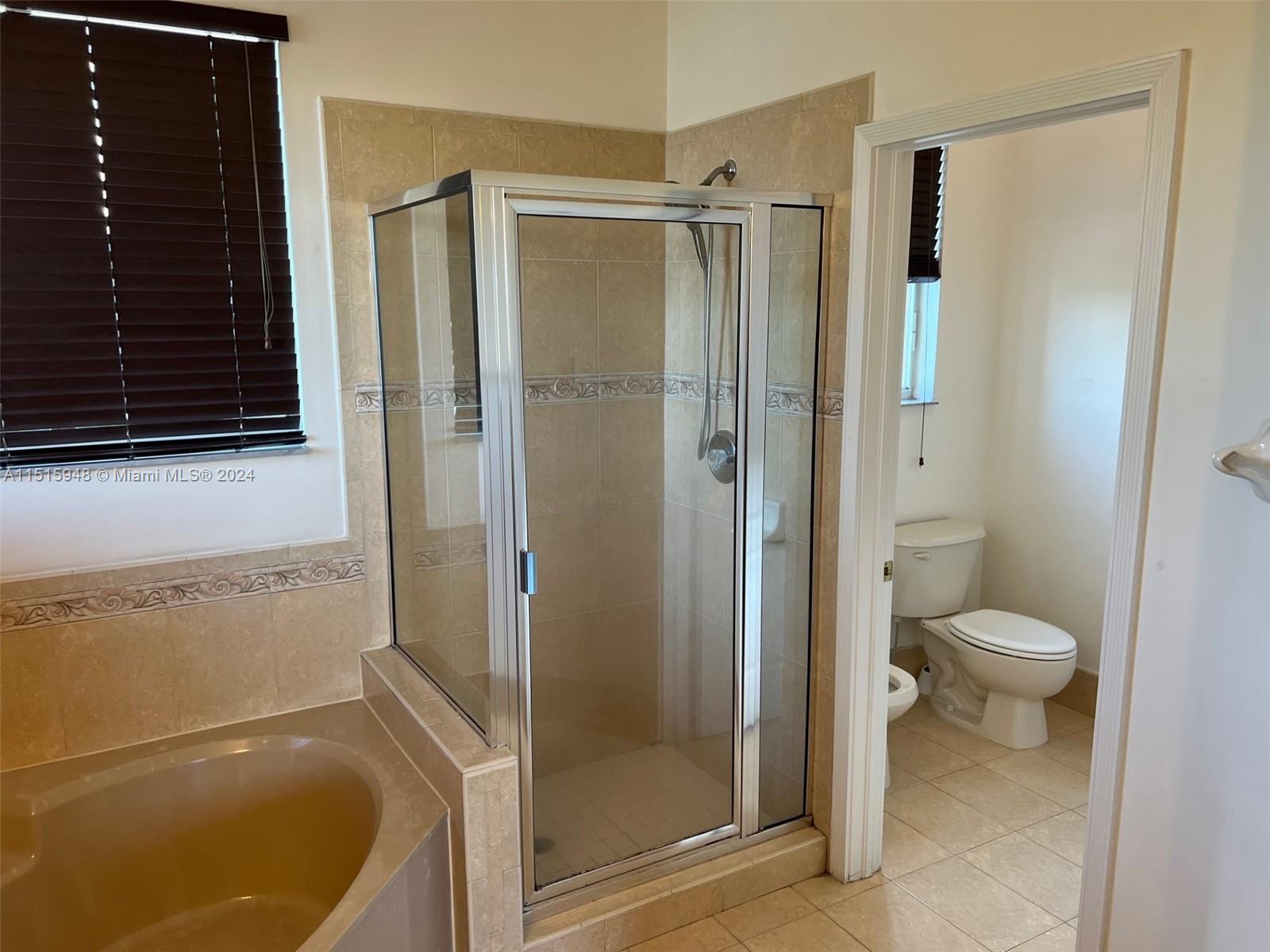 CRESTVIEW LAKES 2ND ADDN - Residential