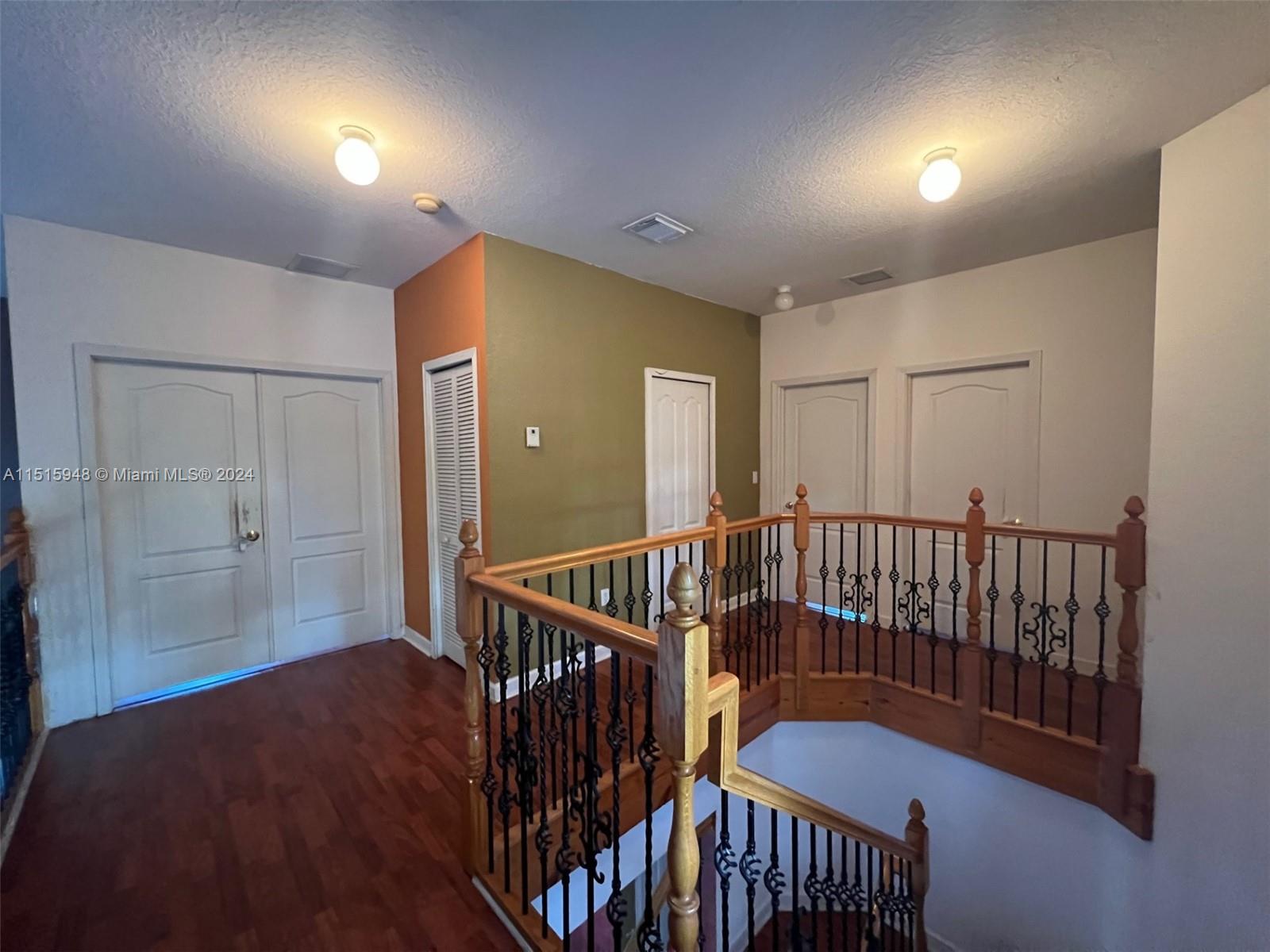CRESTVIEW LAKES 2ND ADDN - Residential
