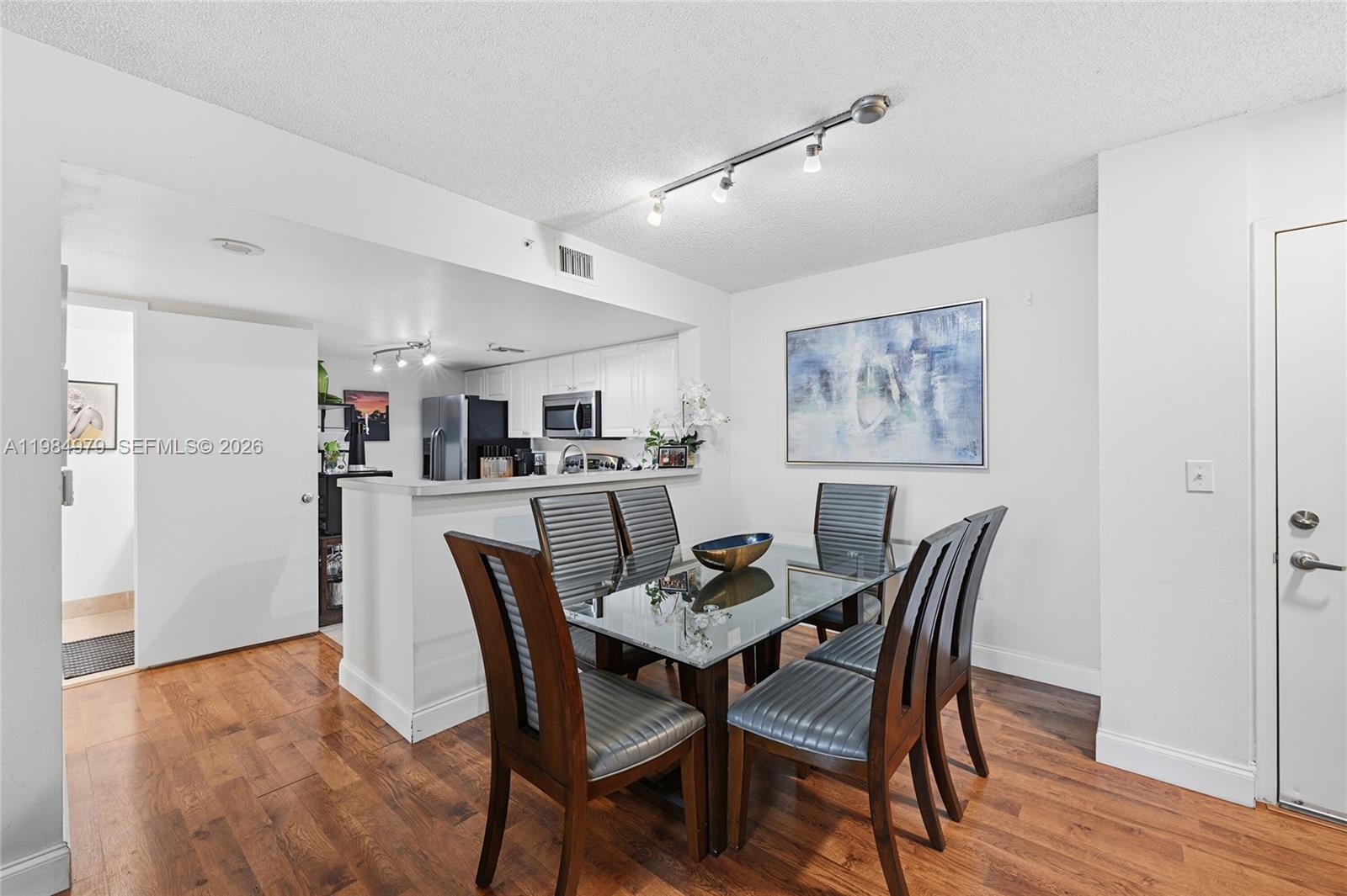 LAS OLAS BY THE RIVER CON - Residential