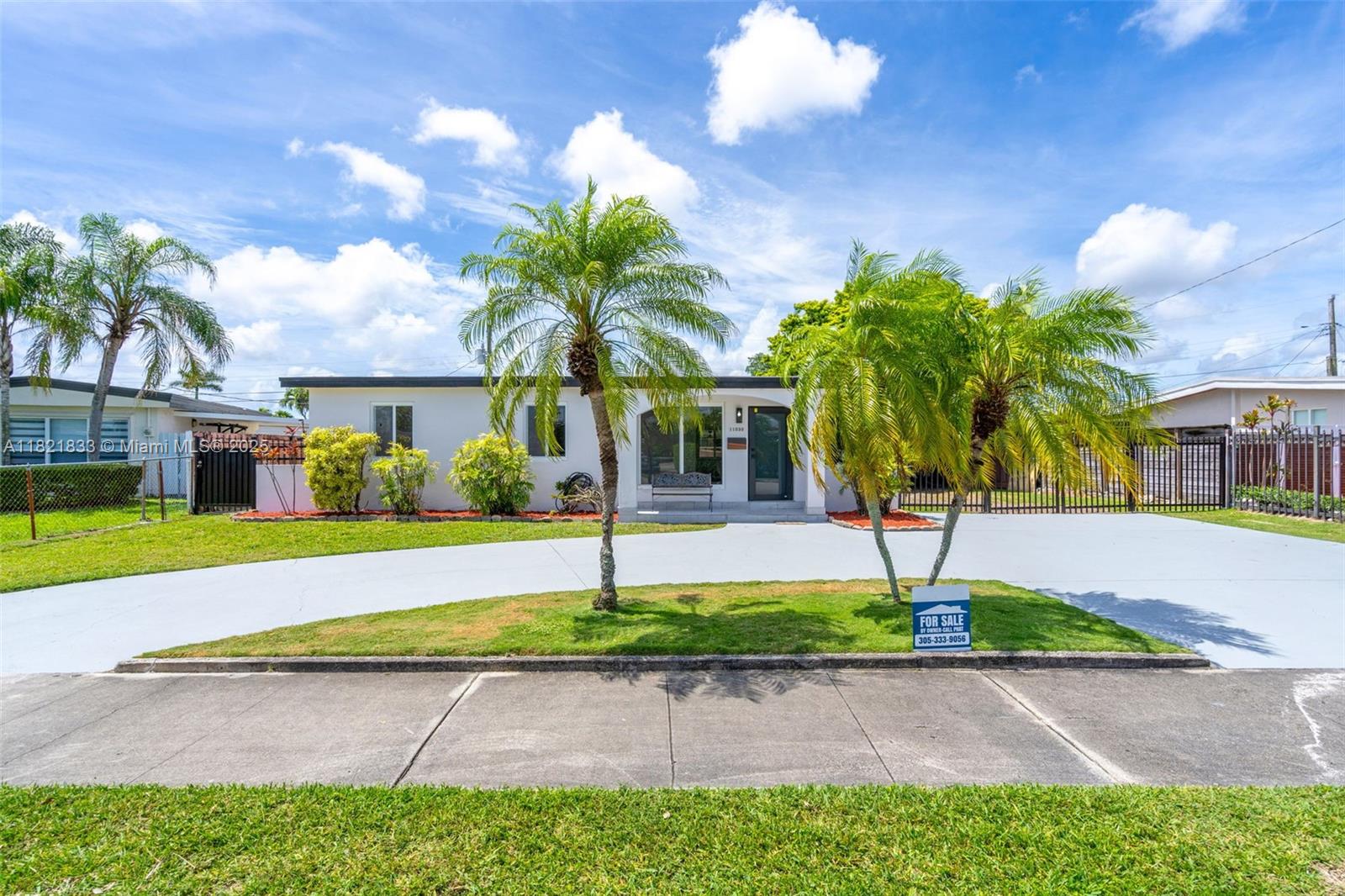 Property for Sale at 11030 Sw 42 St, Miami, Broward County, Florida - Bedrooms: 3 
Bathrooms: 3  - $699,000