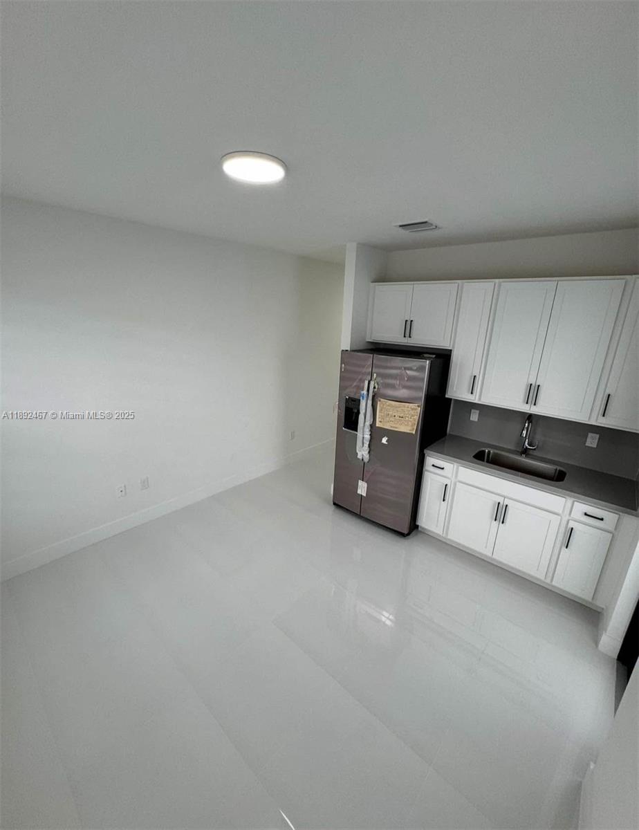 J G HEADS FARMS SUB - Residential Lease