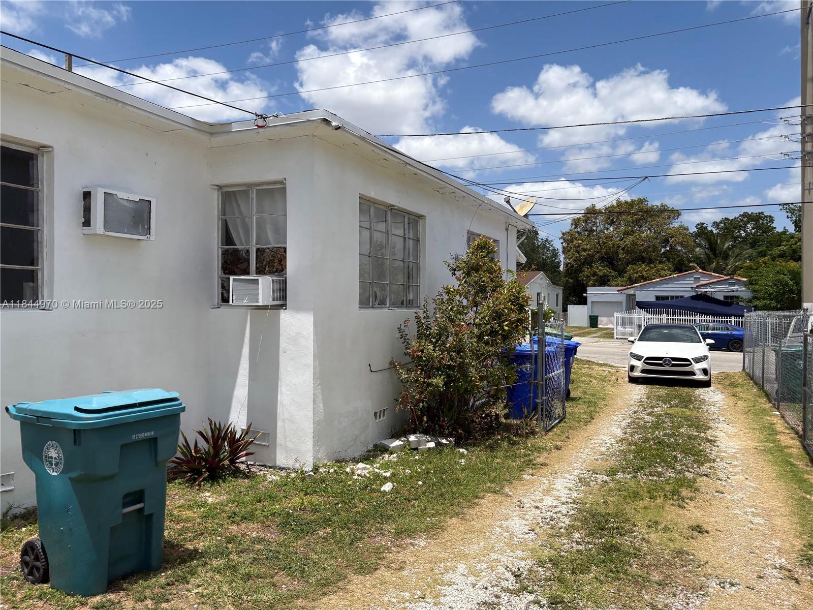 LYNDALE ADDN - Residential Income