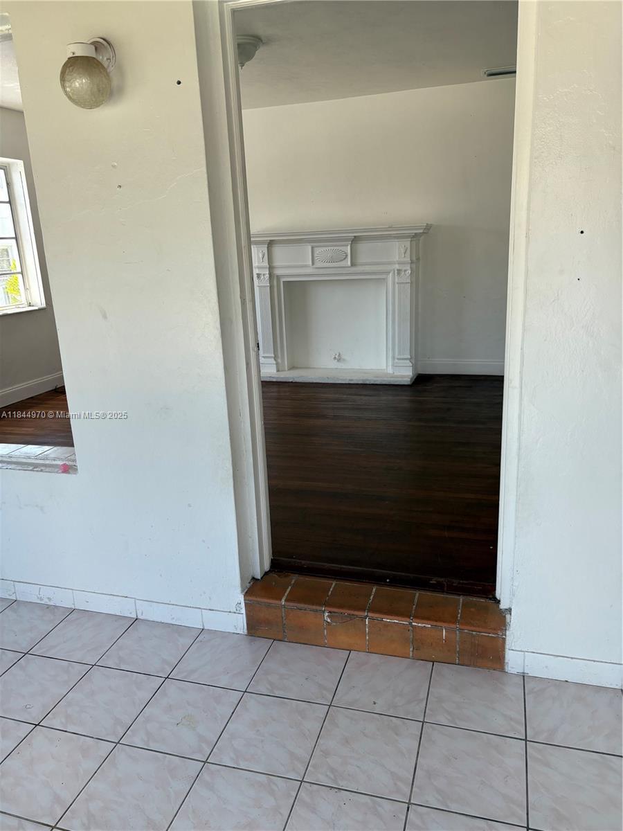 LYNDALE ADDN - Residential Income