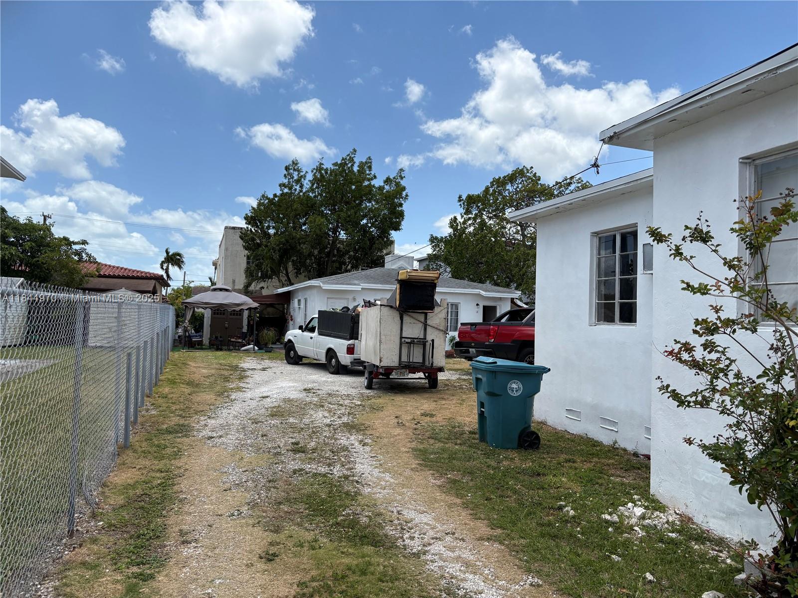 LYNDALE ADDN - Residential Income