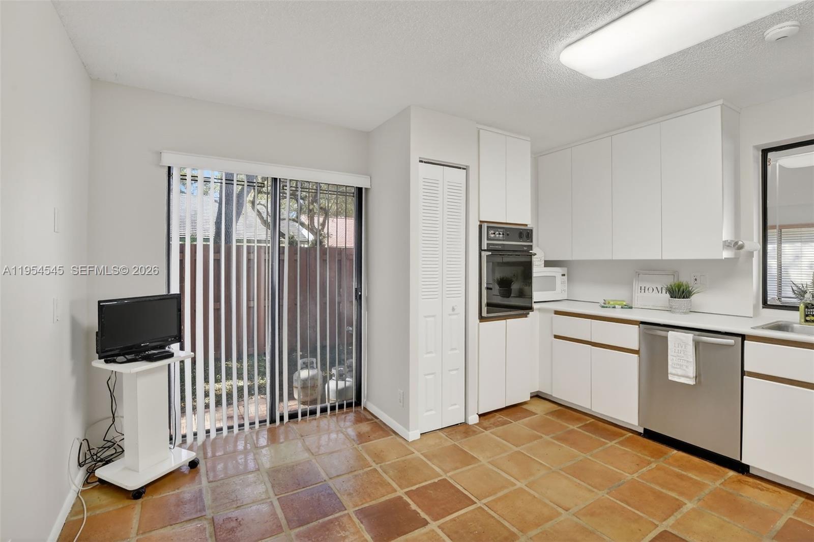 Country Isles Patio Homes - Residential