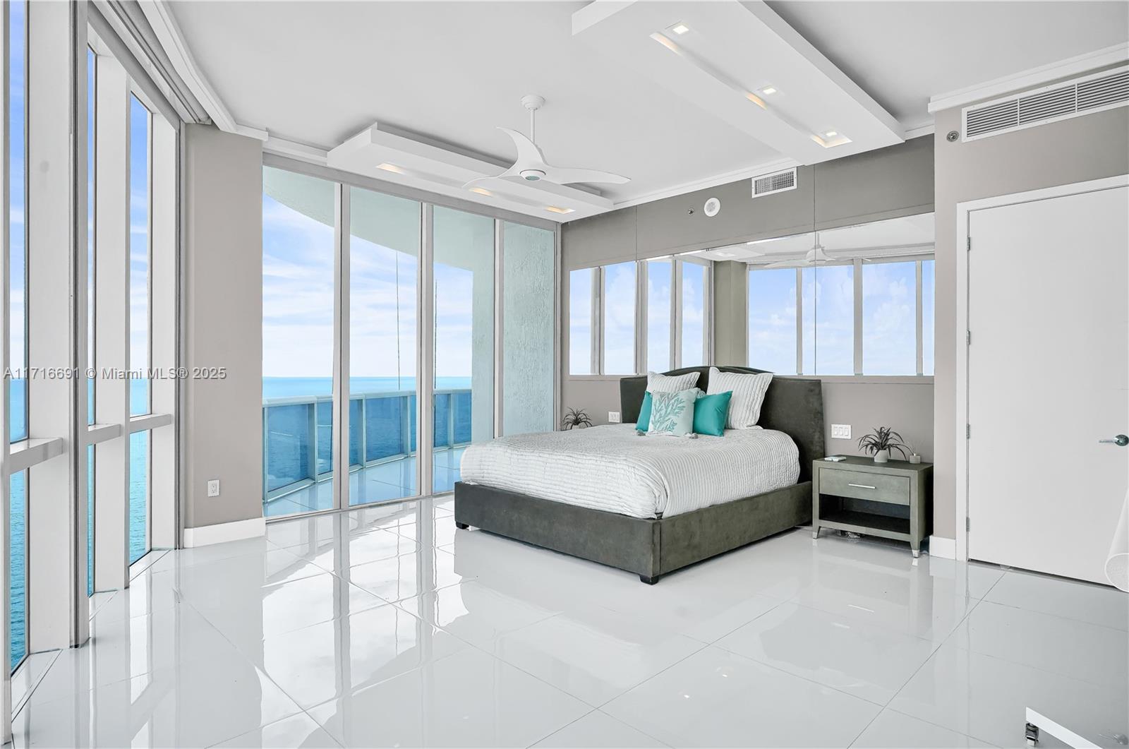 TDR TOWER III CONDO - Residential