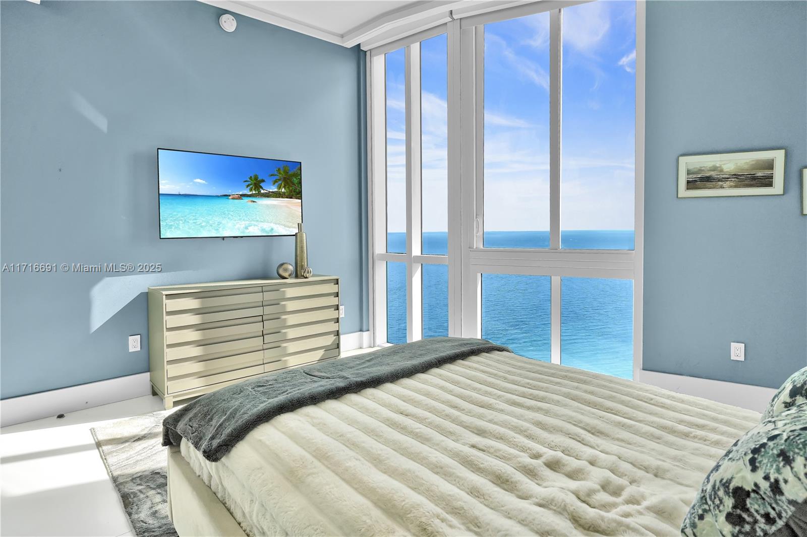 TDR TOWER III CONDO - Residential