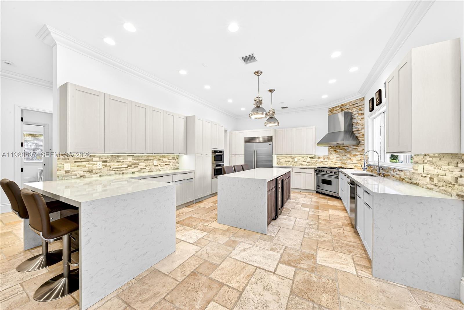 BAY RIDGE ESTS - Residential