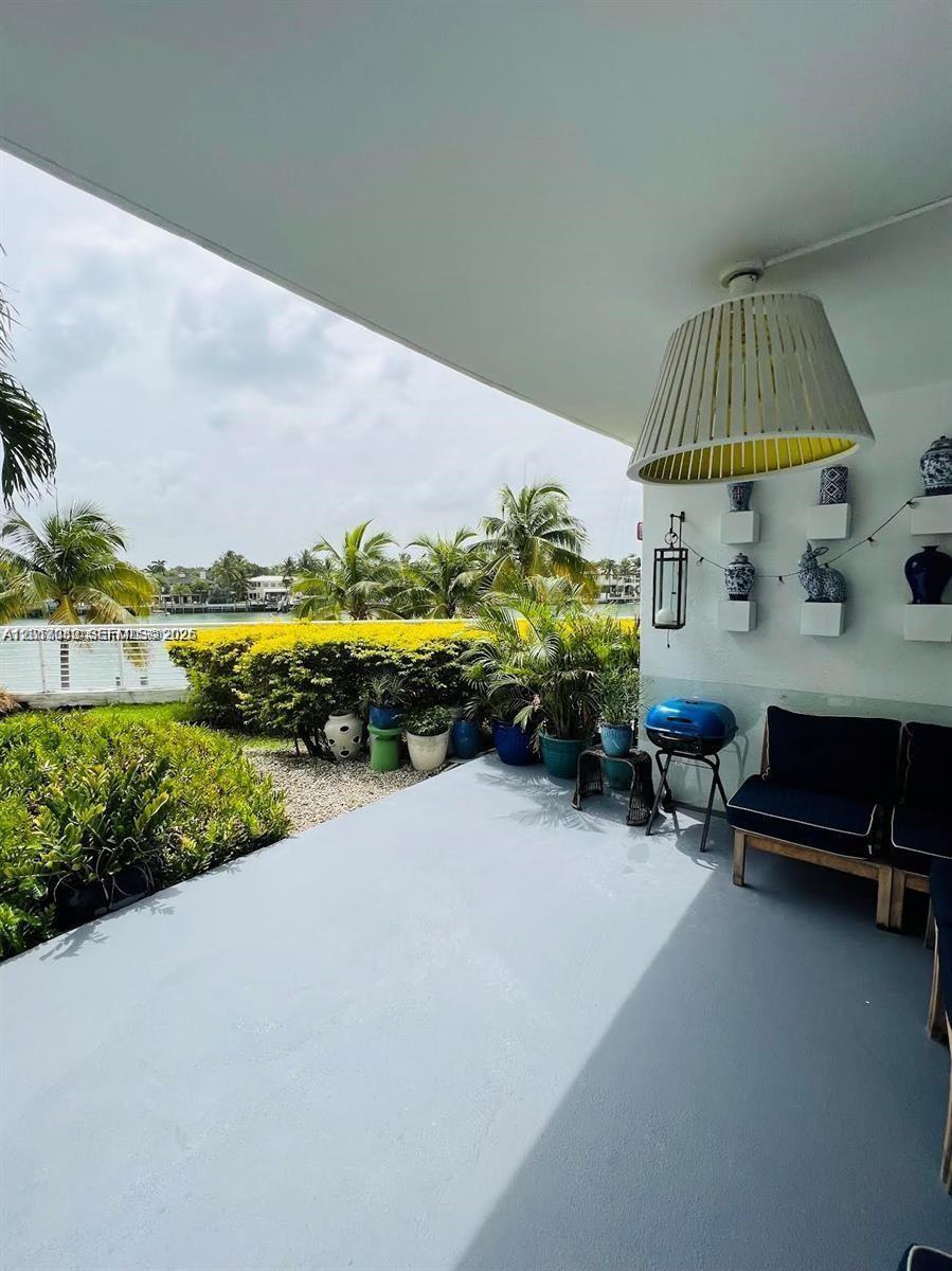 REGATTA AT INDIAN CREEK C - Residential
