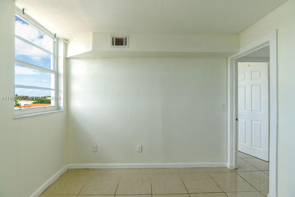 LISETTE CONDO - Residential