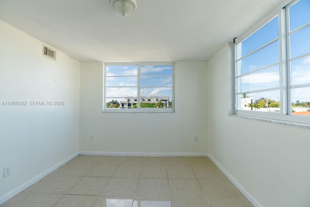 LISETTE CONDO - Residential
