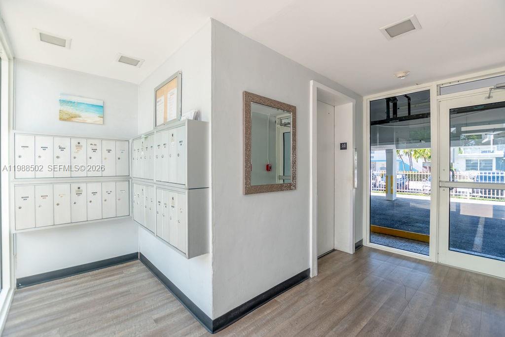 1990 Marseille Dr 402