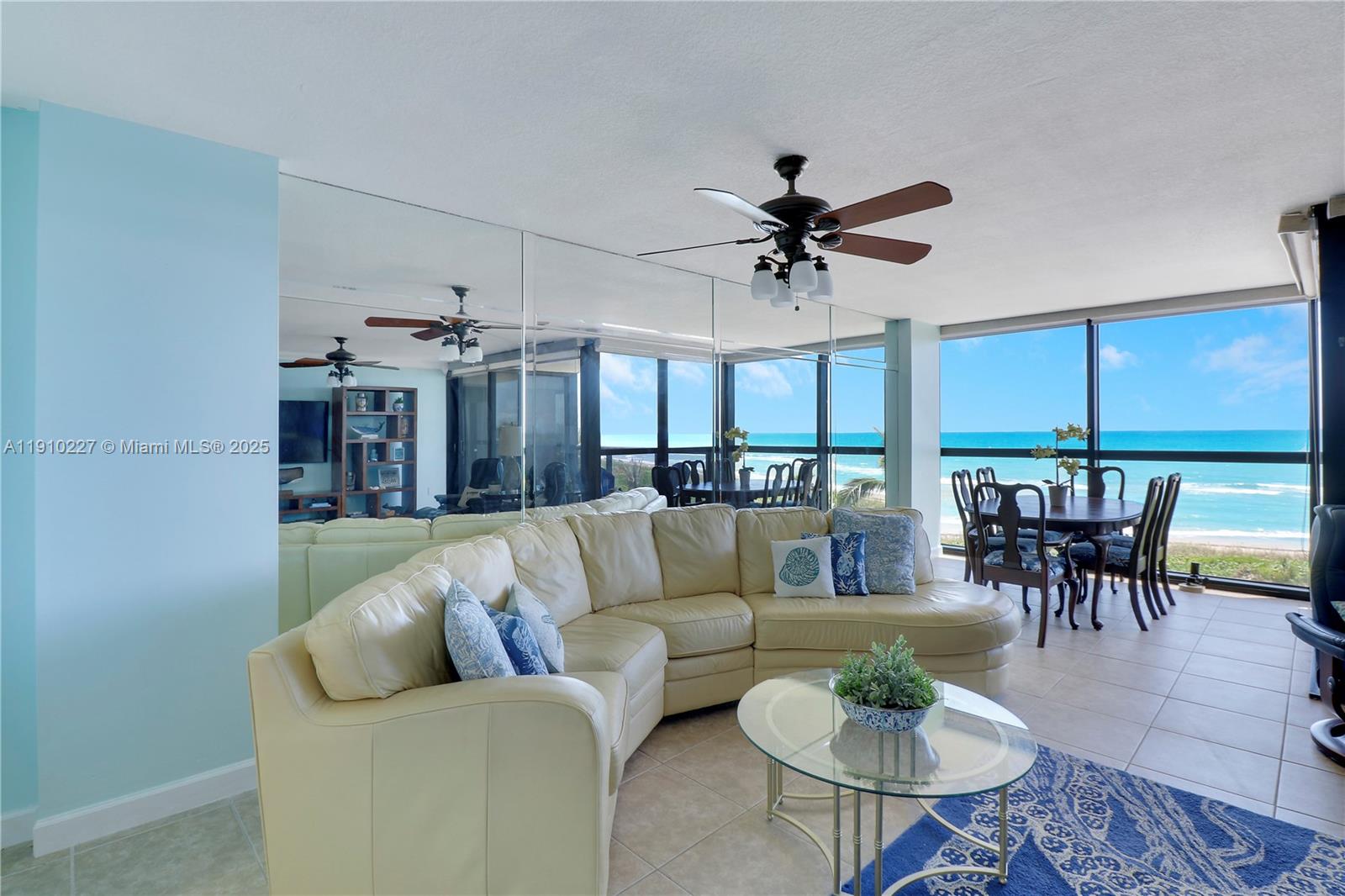 ISLAND CLUB - Residential