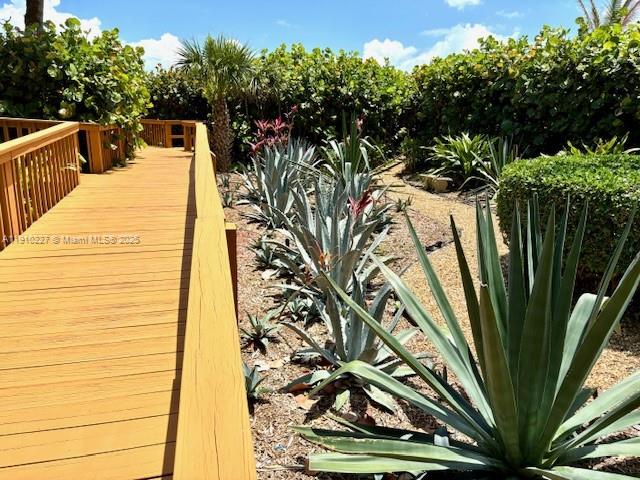 ISLAND CLUB - Residential