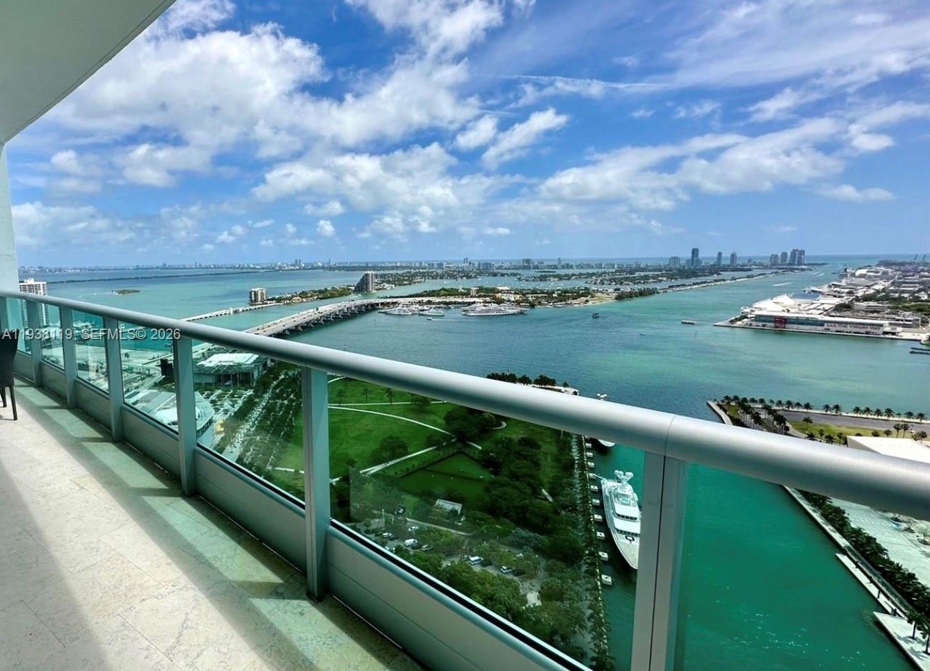 900 BISCAYNE BAY CONDO - Residential Lease