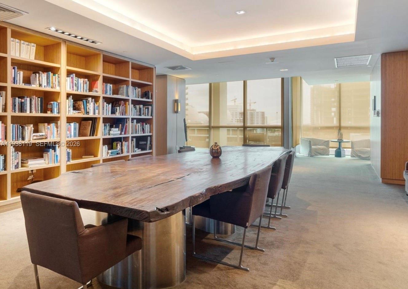 900 Biscayne Blvd 4203