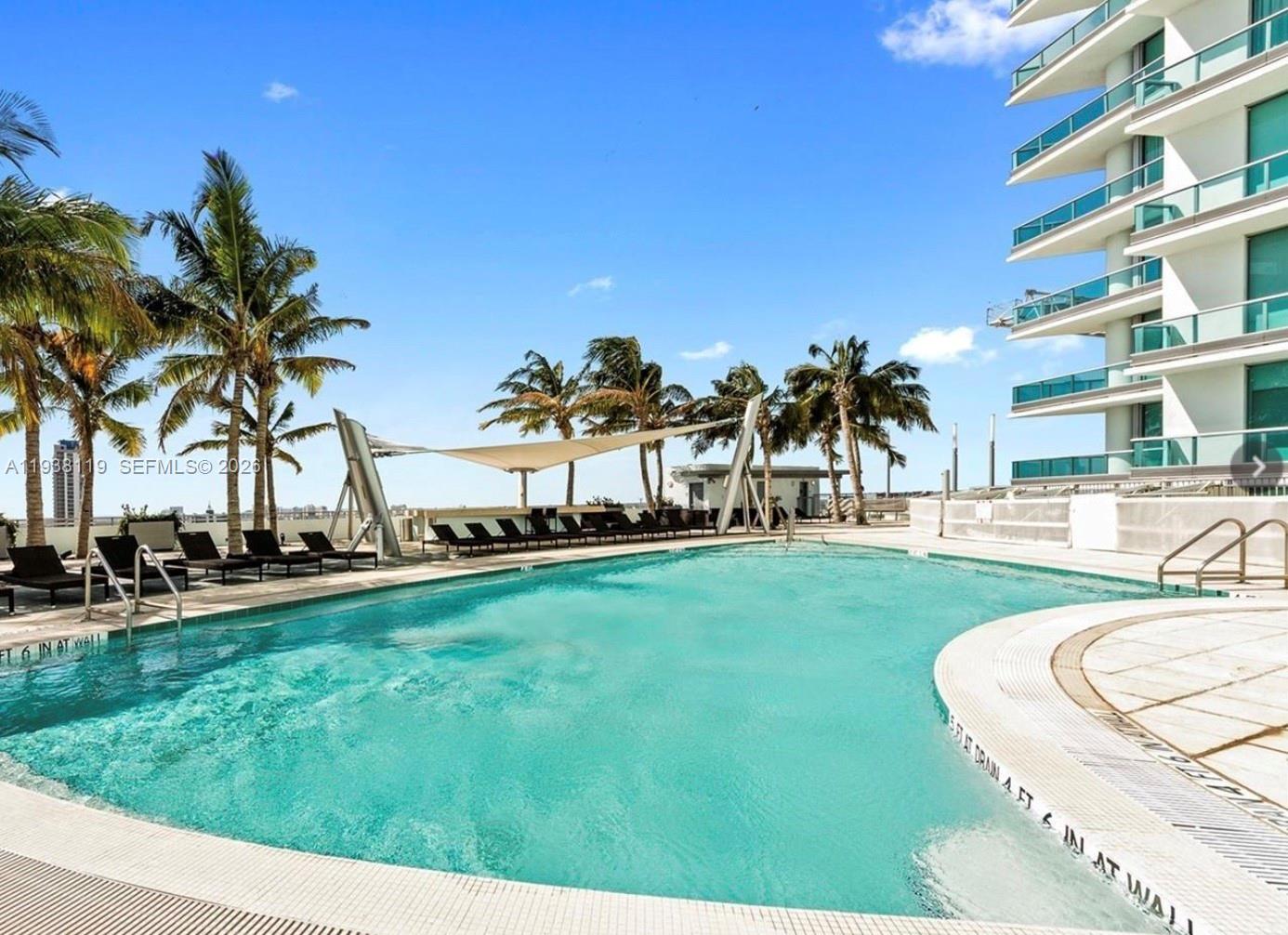 900 Biscayne Blvd 4203