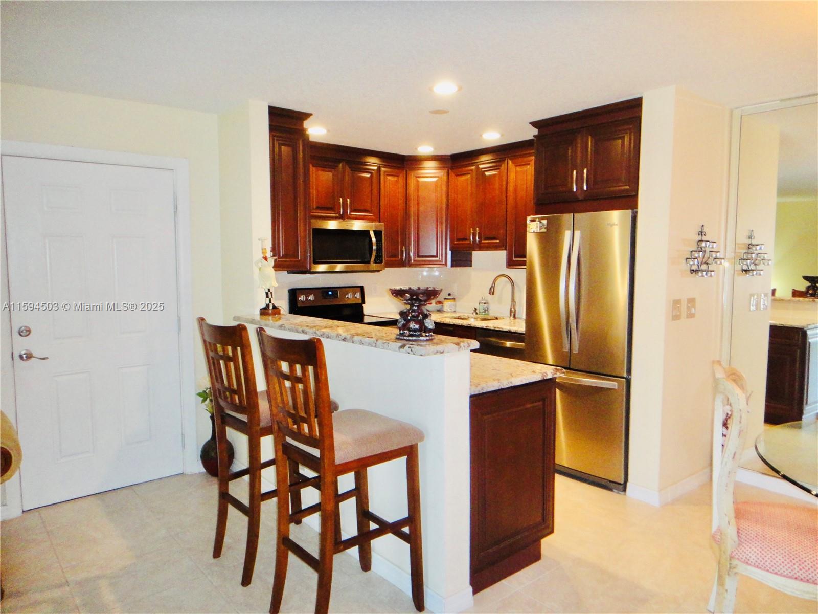 DUNBAR WOODS CONDO I II A - Residential Lease