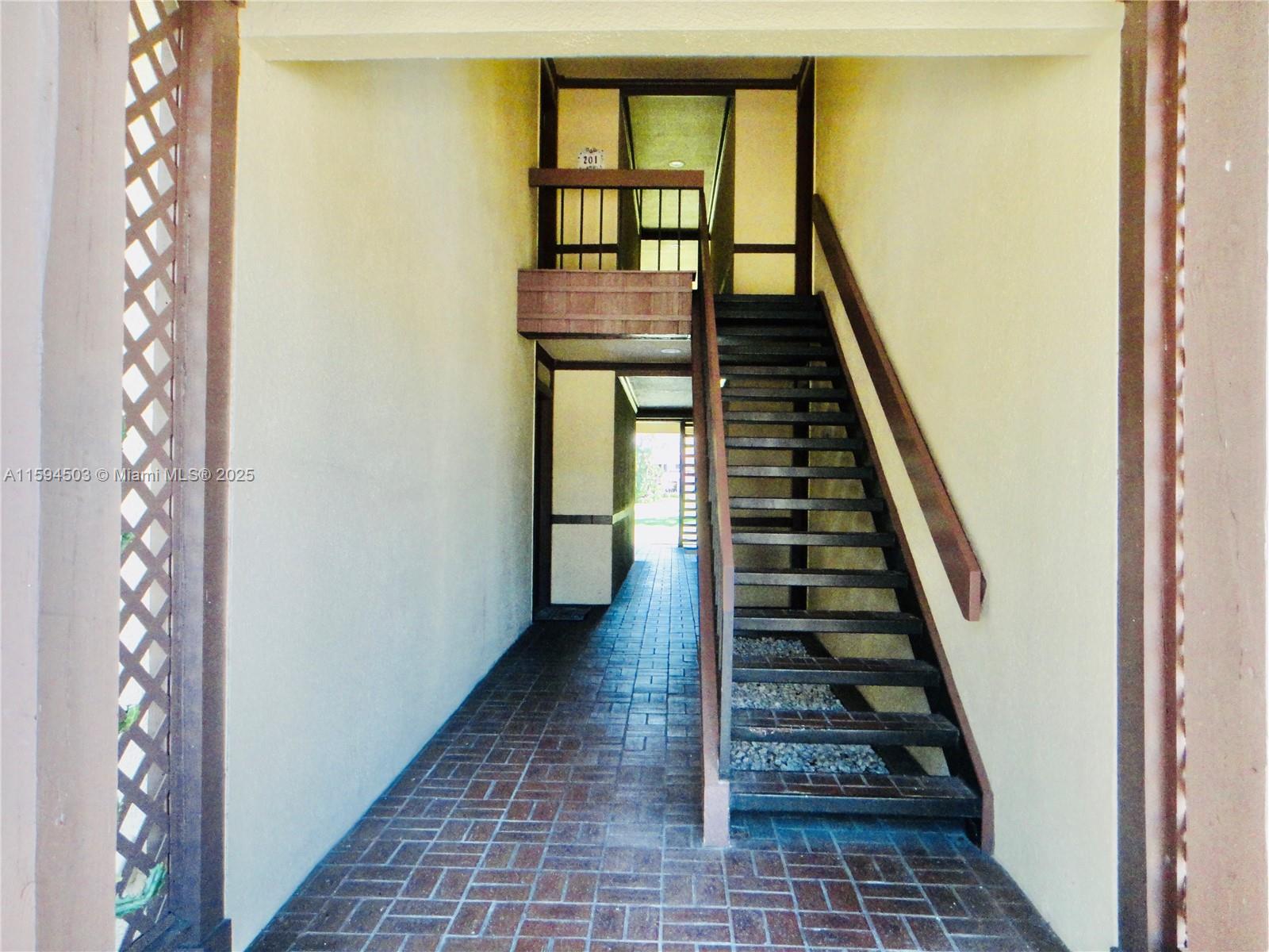 DUNBAR WOODS CONDO I II A - Residential Lease