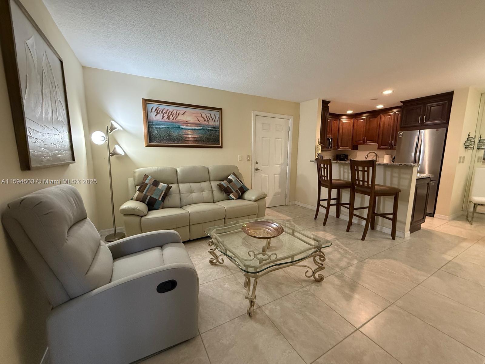 DUNBAR WOODS CONDO I II A - Residential Lease