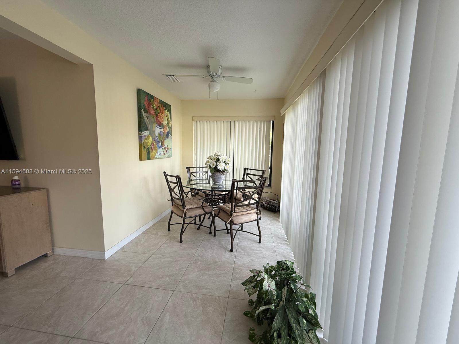 DUNBAR WOODS CONDO I II A - Residential Lease