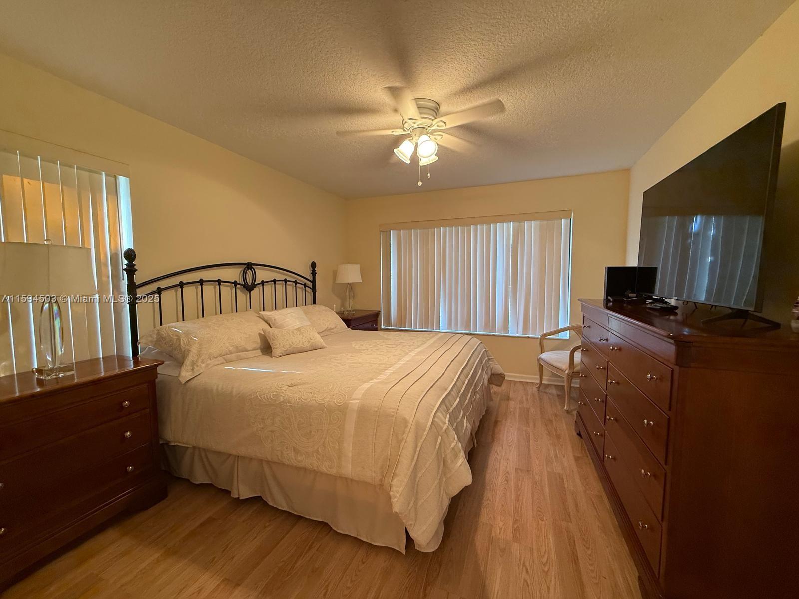 DUNBAR WOODS CONDO I II A - Residential Lease
